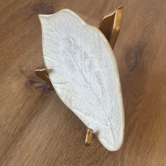 Oak Leaf Side Plate from Anthropologie (White); Stoneware - Picture 5 of 6